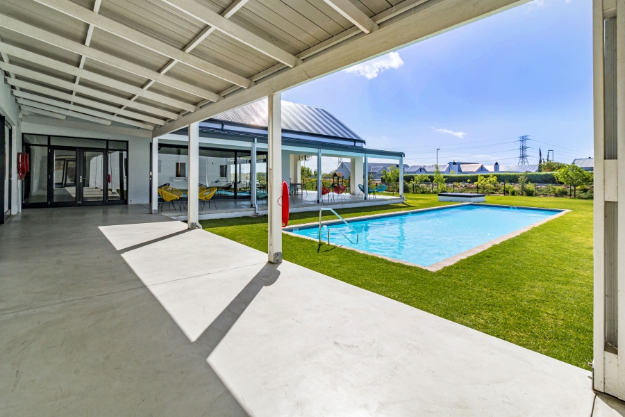 4 Bedroom Property for Sale in Aan de Wijnlanden Western Cape